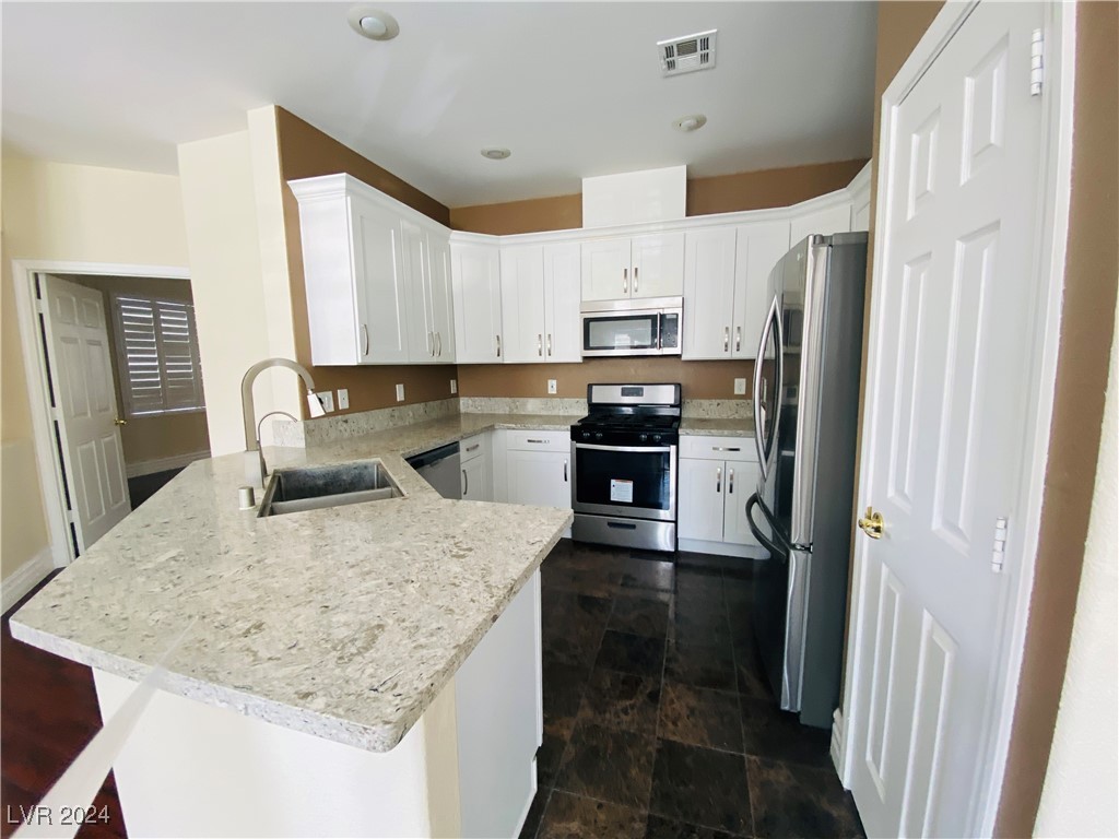 286 Duck Hollow Avenue