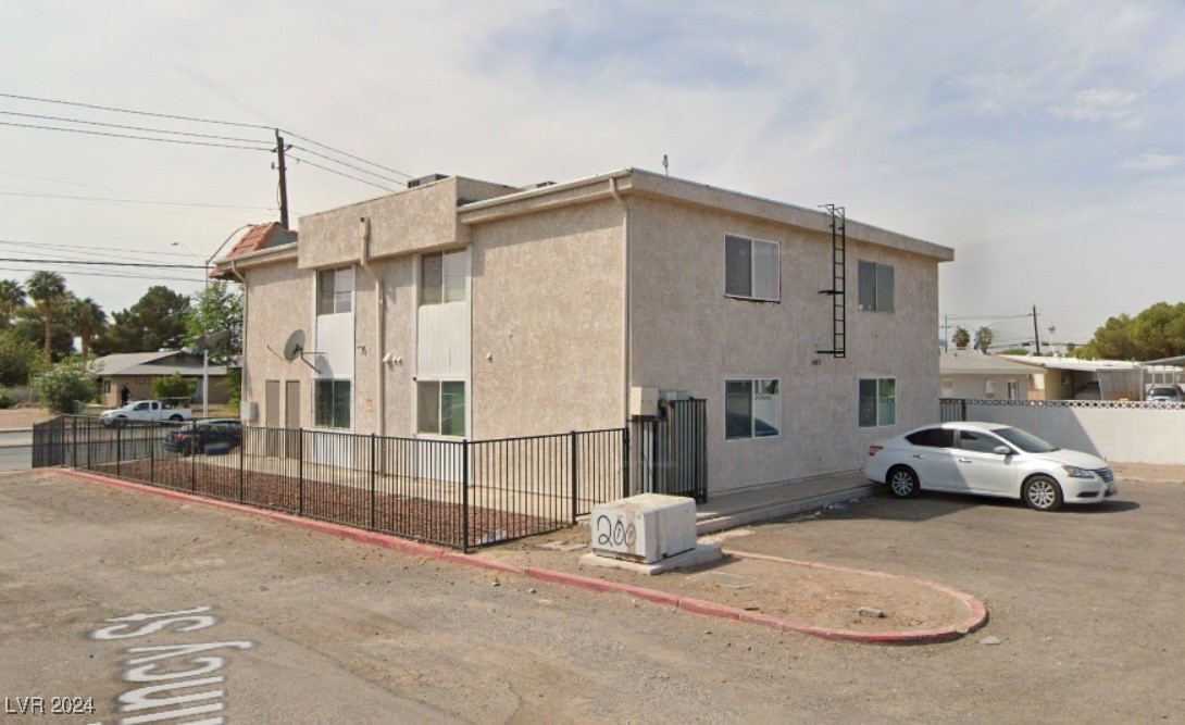 4225 Stewart Avenue