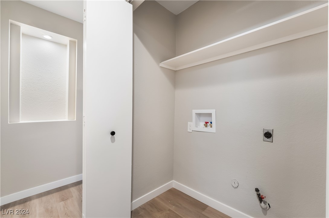 5415 West Harmon Avenue 1051