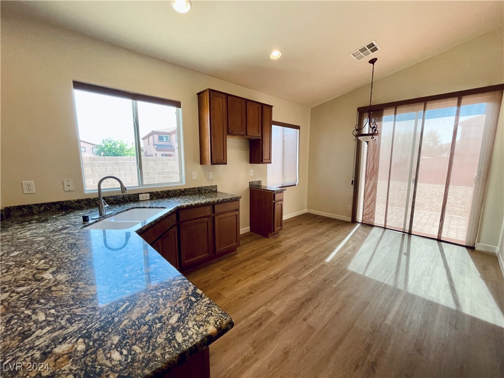 31 Bay Course Court