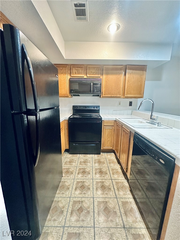 4425 Woodpine Drive 103