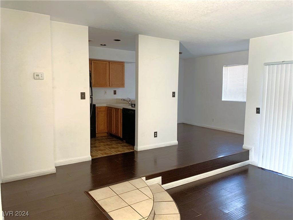 4425 Woodpine Drive 103