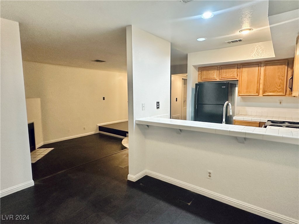 4425 Woodpine Drive 103