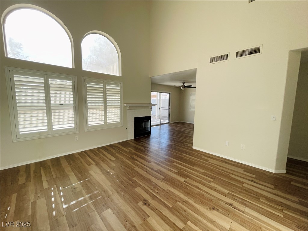 8221 Hydra Lane