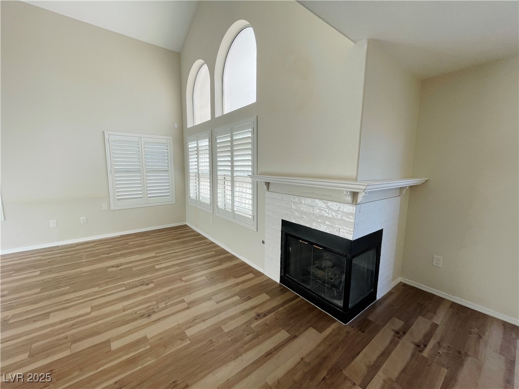 8221 Hydra Lane