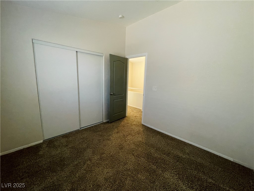 8221 Hydra Lane