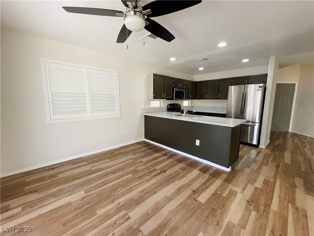 8221 Hydra Lane