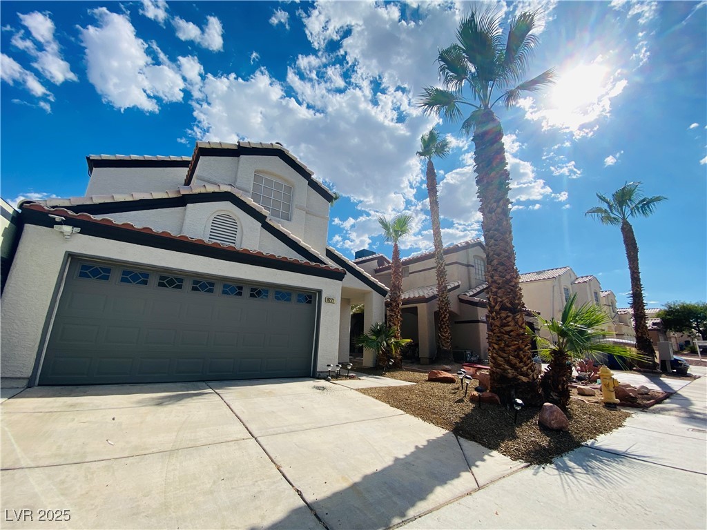 8221 Hydra Lane