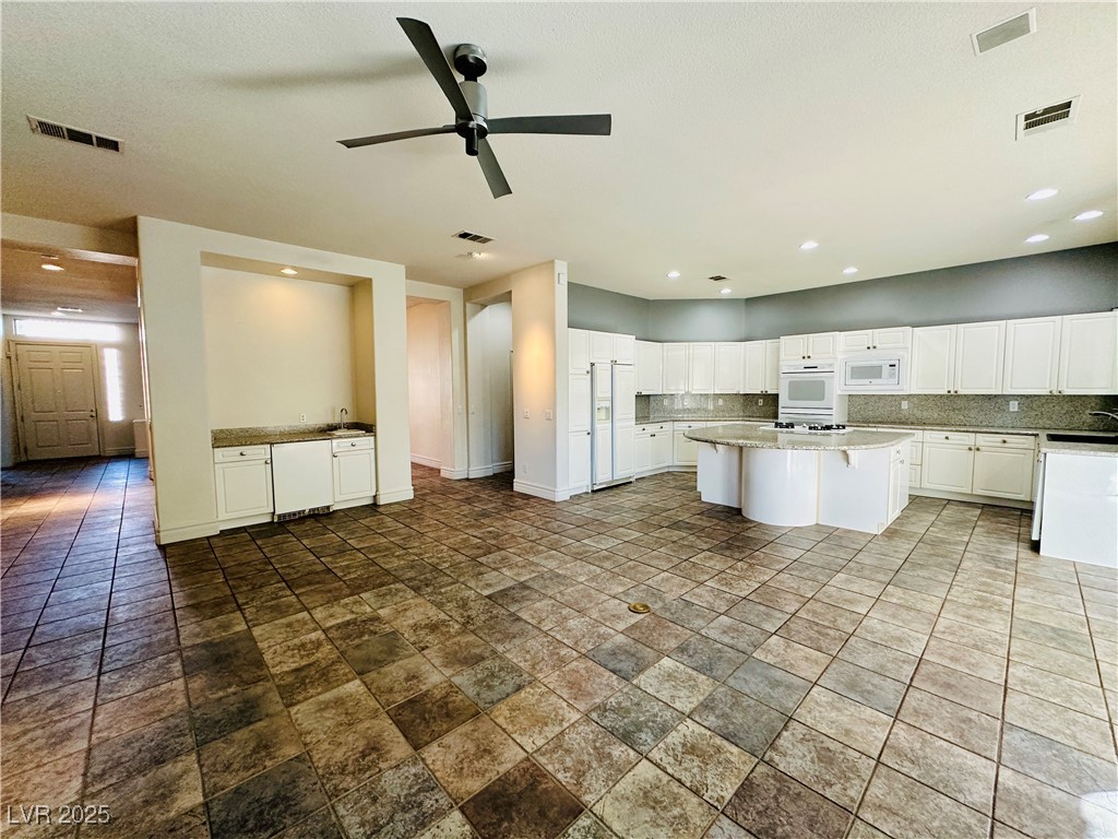 12 CHATEAU WHISTLER Court