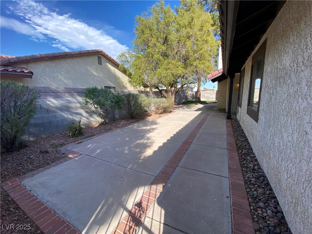 3958 Avocado Drive