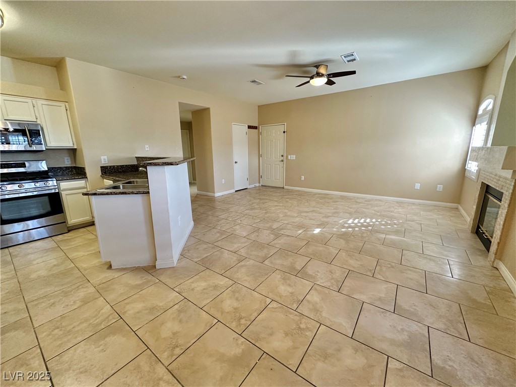 5415 West Harmon Avenue 1105