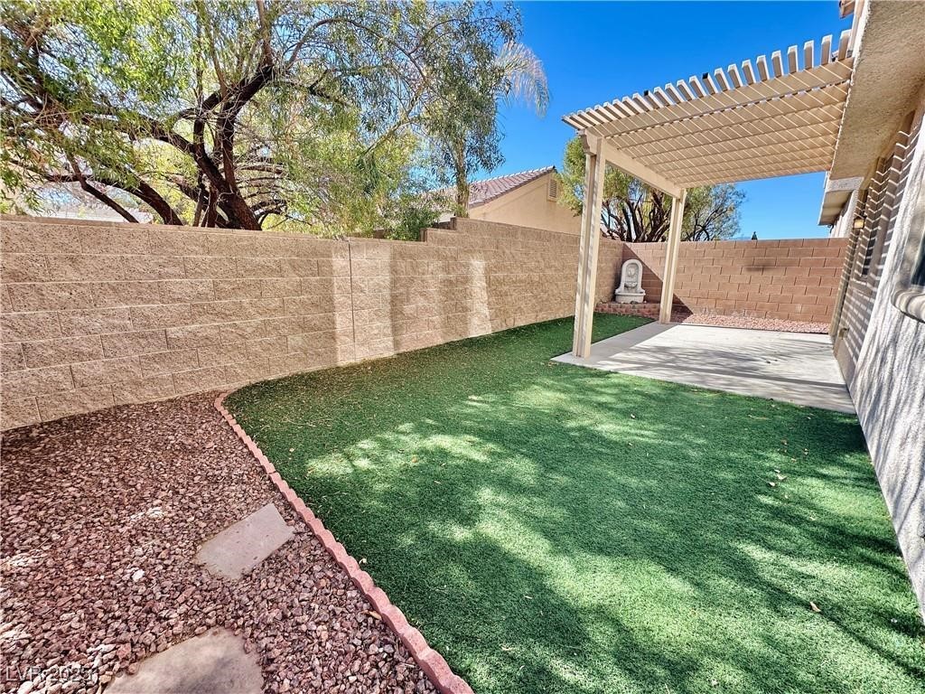 3939 Bella Contada Lane