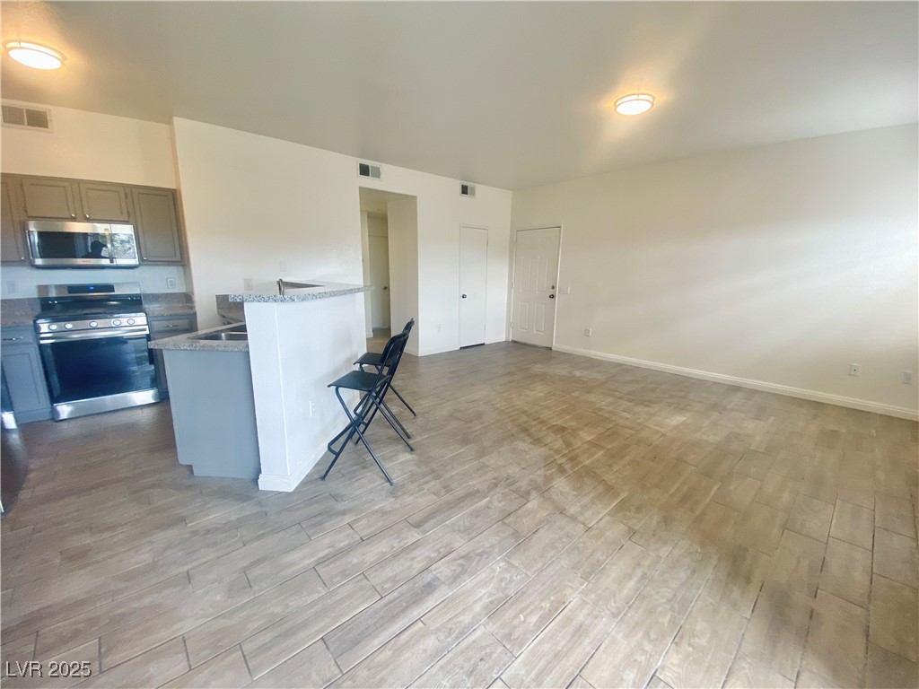 5415 West Harmon Avenue 1085