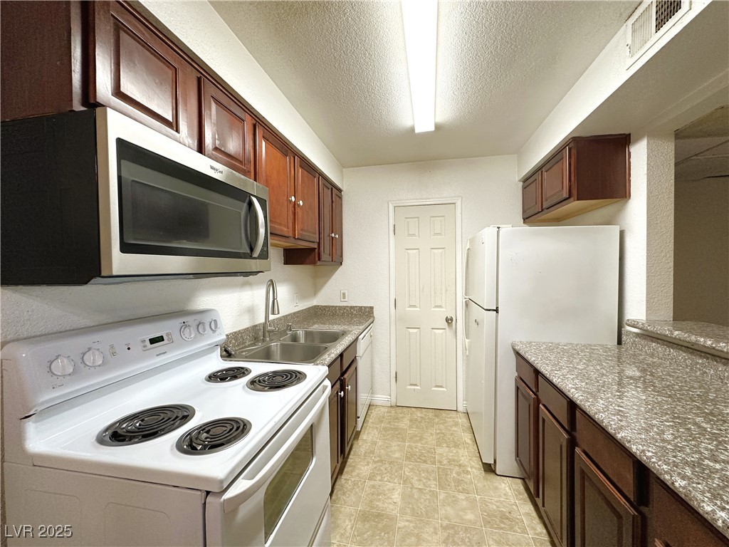 2606 South Durango Drive 172