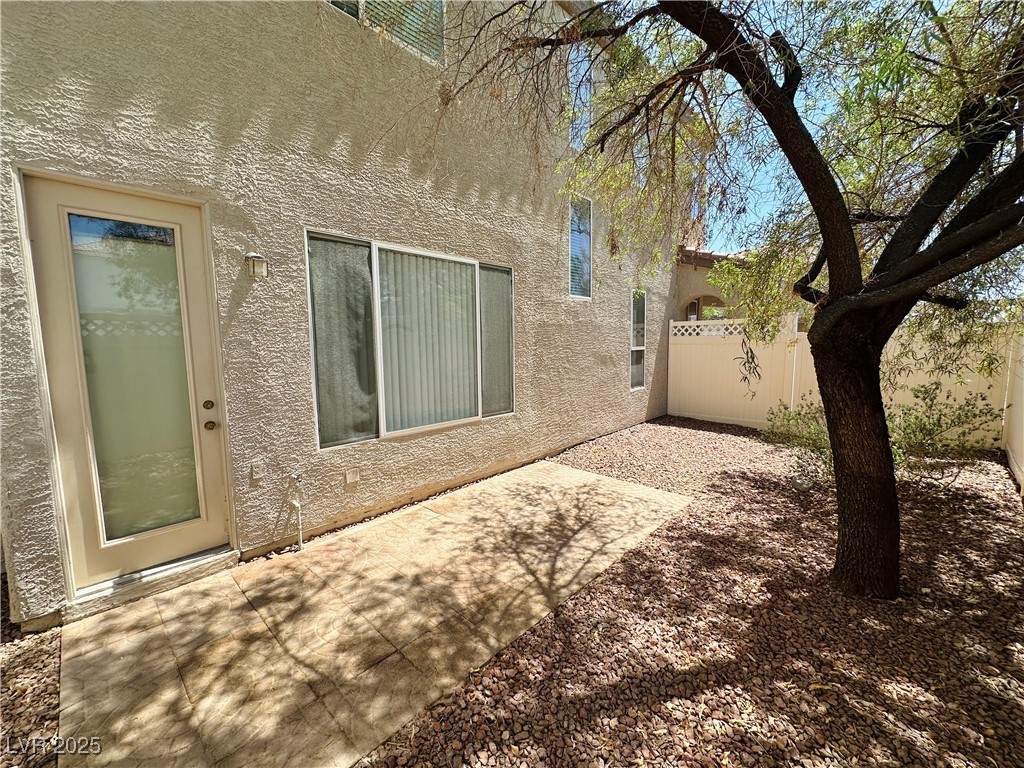 6196 Glimmering Light Avenue