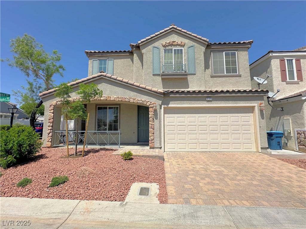 6196 Glimmering Light Avenue