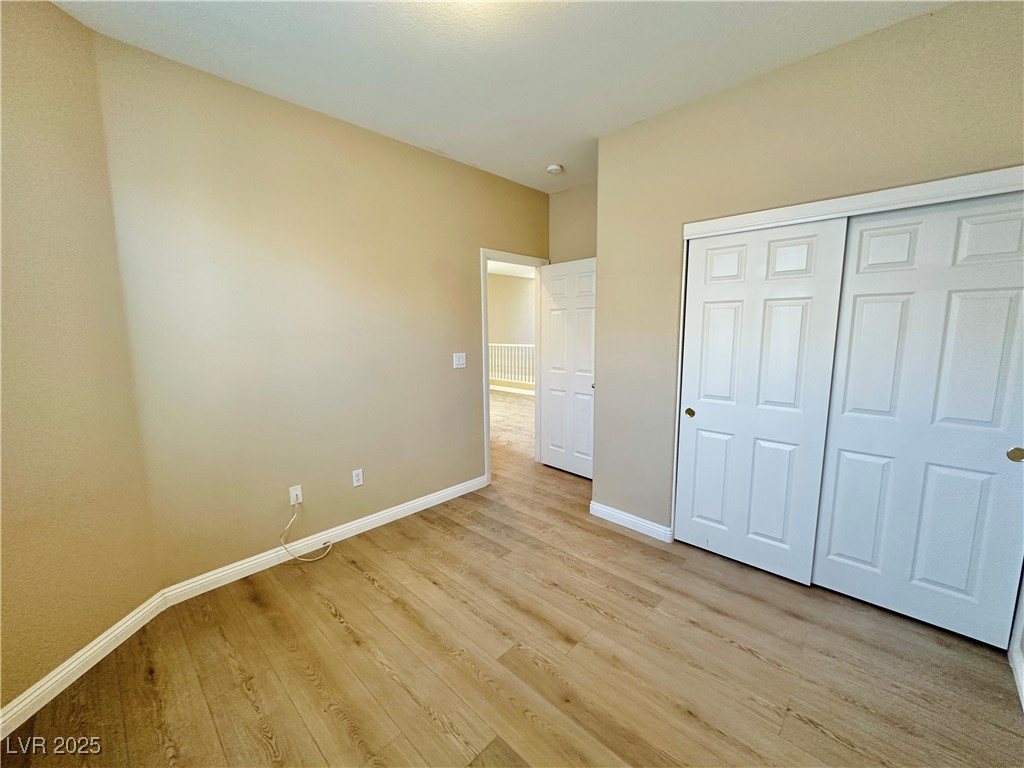 6196 Glimmering Light Avenue