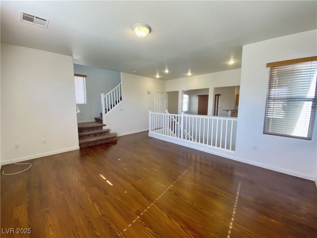9365 ROPING COWBOY Avenue 0