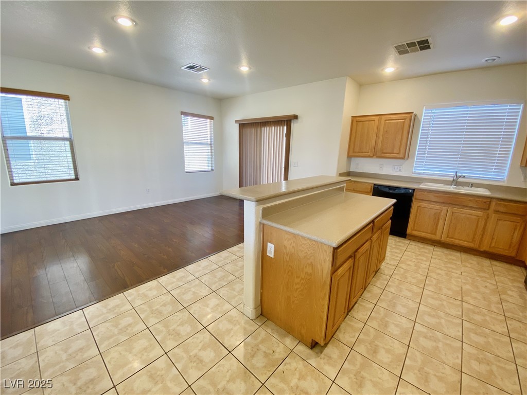9365 ROPING COWBOY Avenue 0