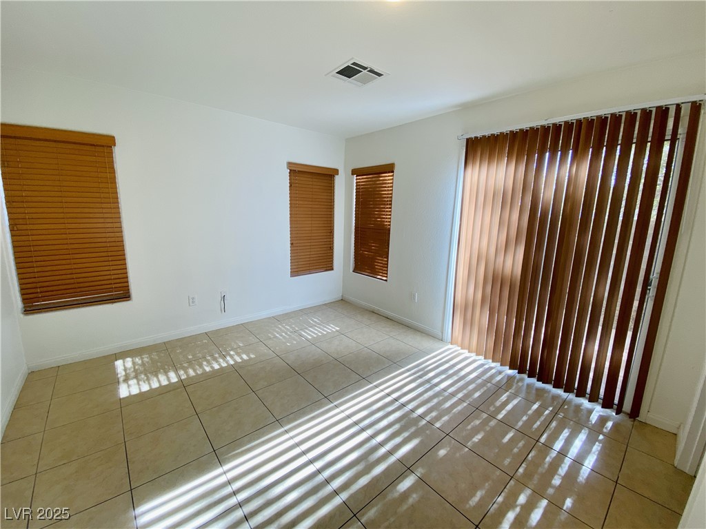 9365 ROPING COWBOY Avenue 0