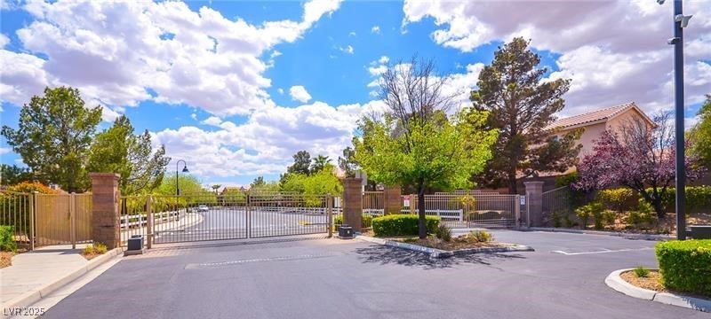 8923 Deep Ridge Court