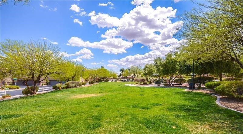 8923 Deep Ridge Court