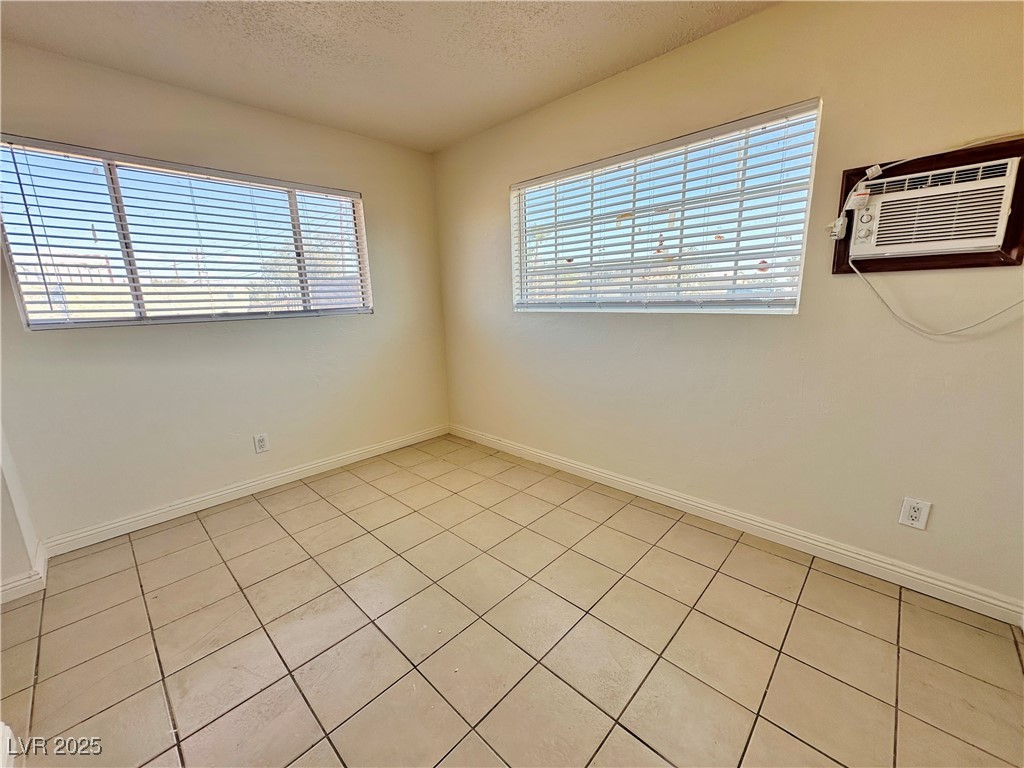 1871 Shadow Mountain Place 1