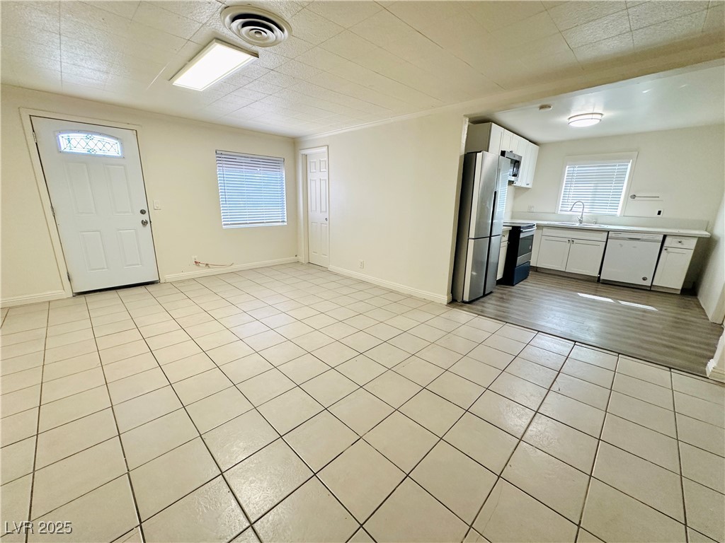 1871 Shadow Mountain Place 1