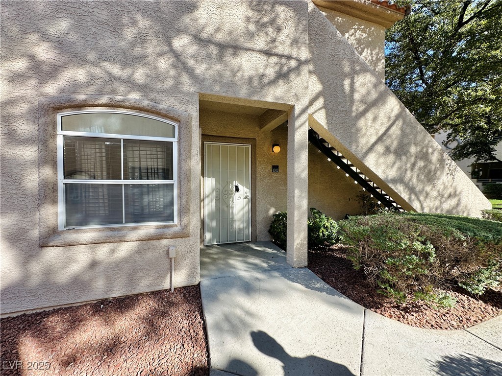 5415 West Harmon Avenue 1042