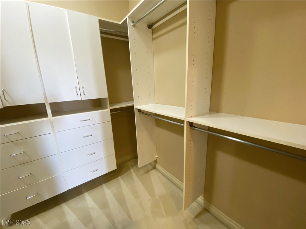 23 Avenida Sorrento