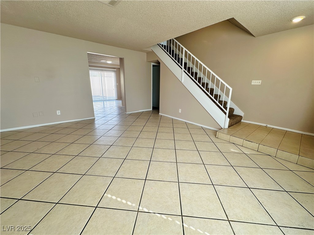 6712 Reggie Circle