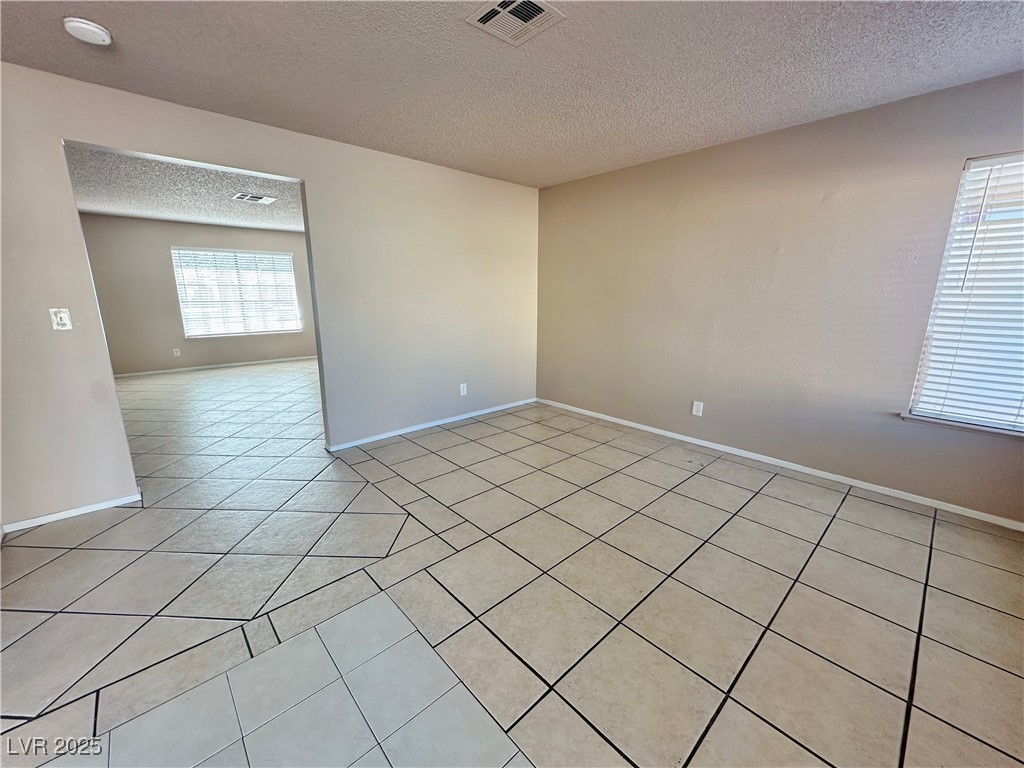 6712 Reggie Circle