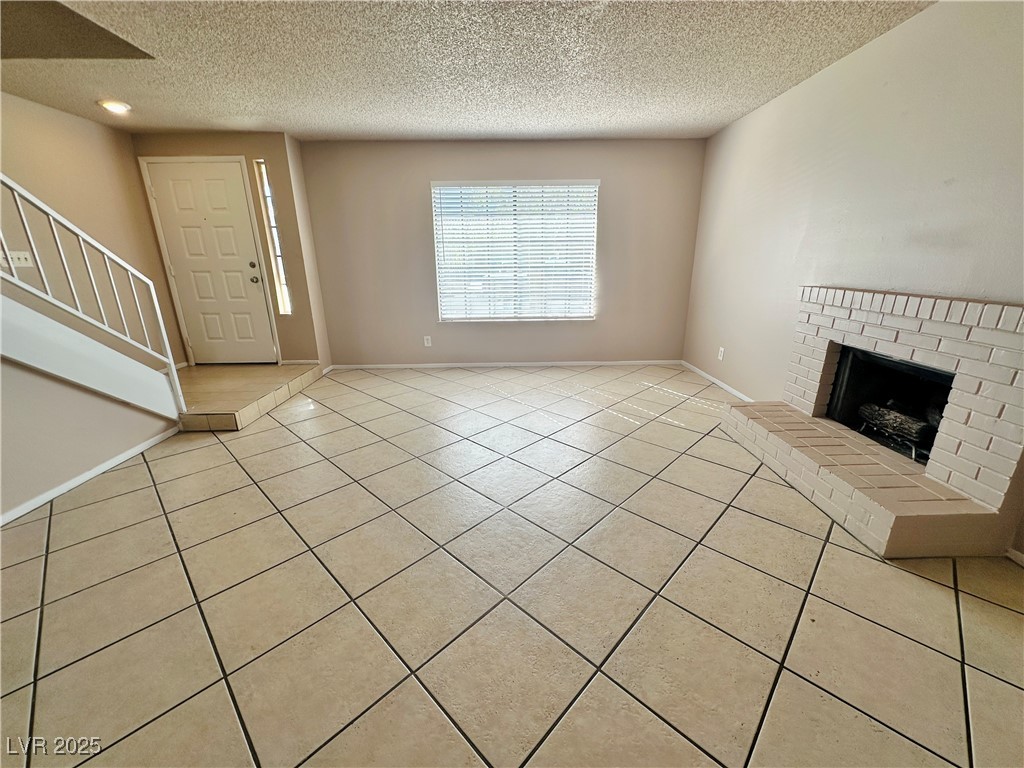 6712 Reggie Circle
