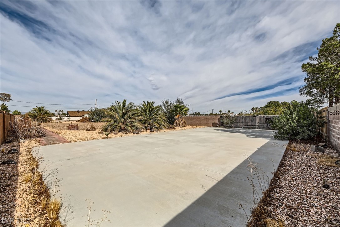 5328 Topaz Street