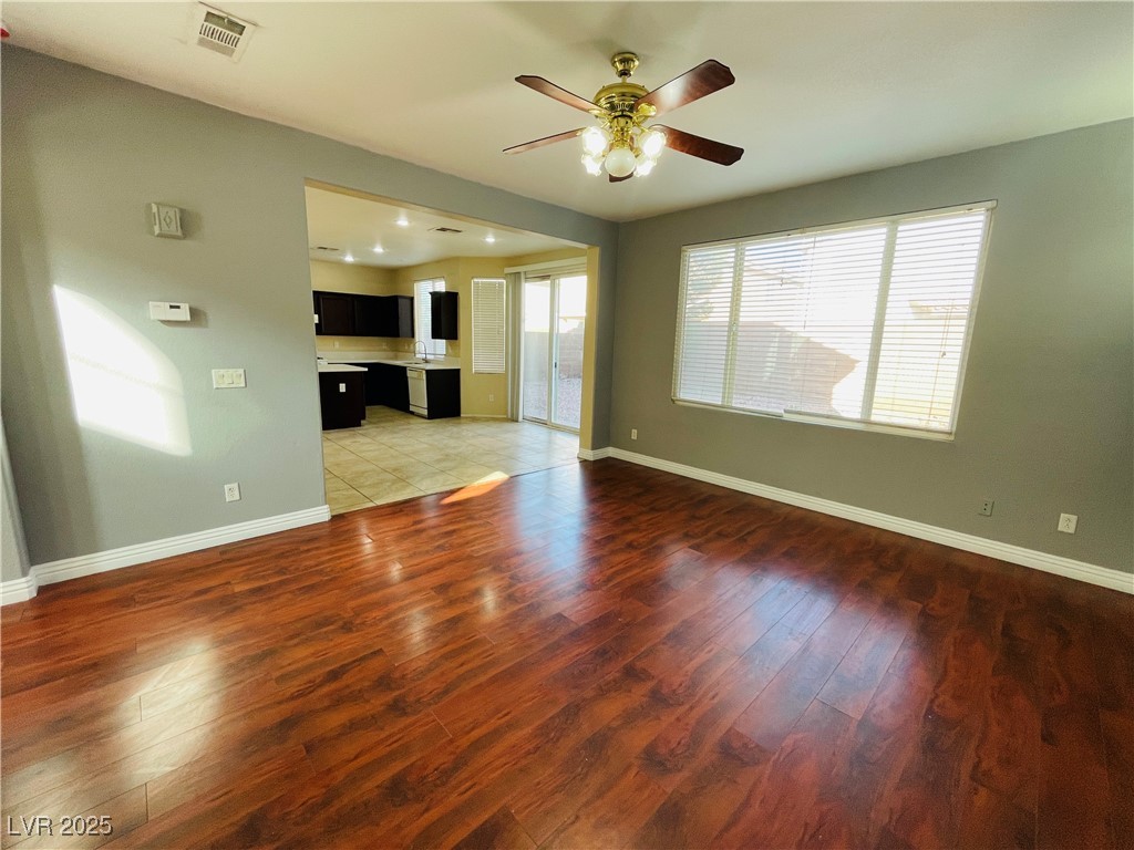 8822 Imperial Forest Street