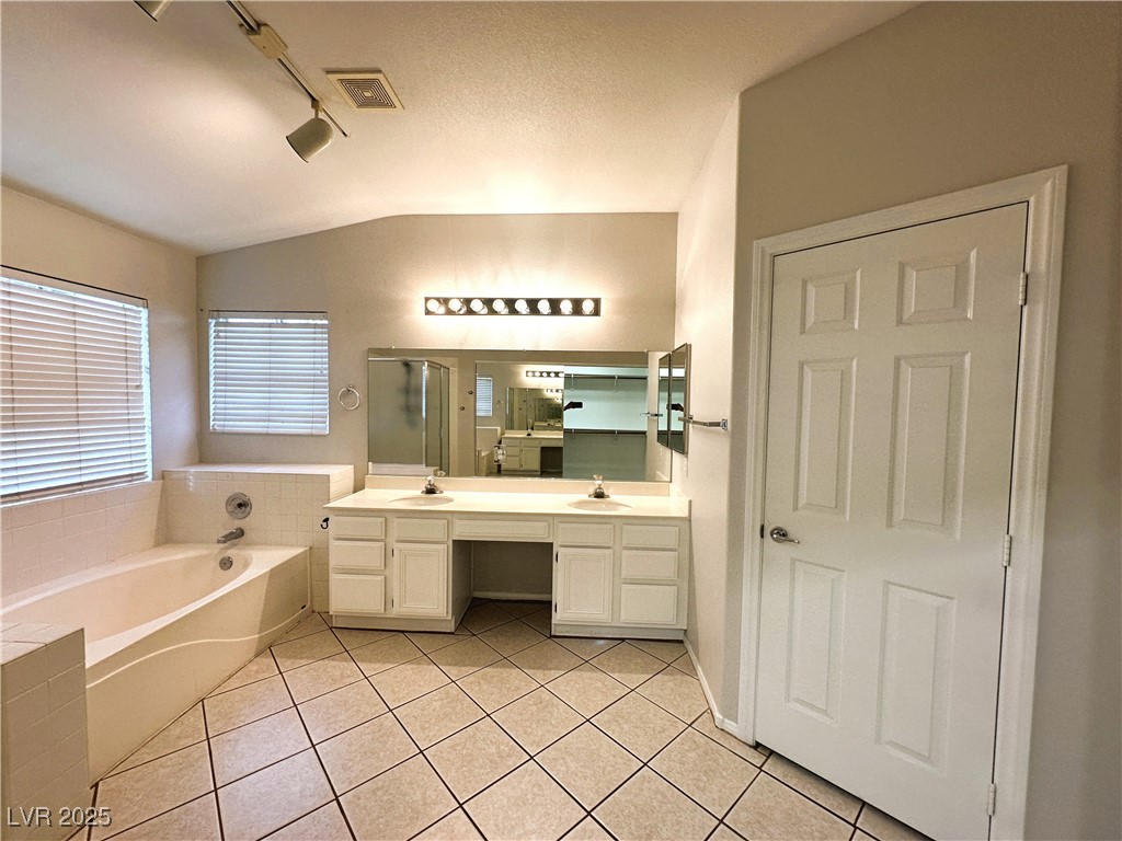 2566 Golden Bay Court