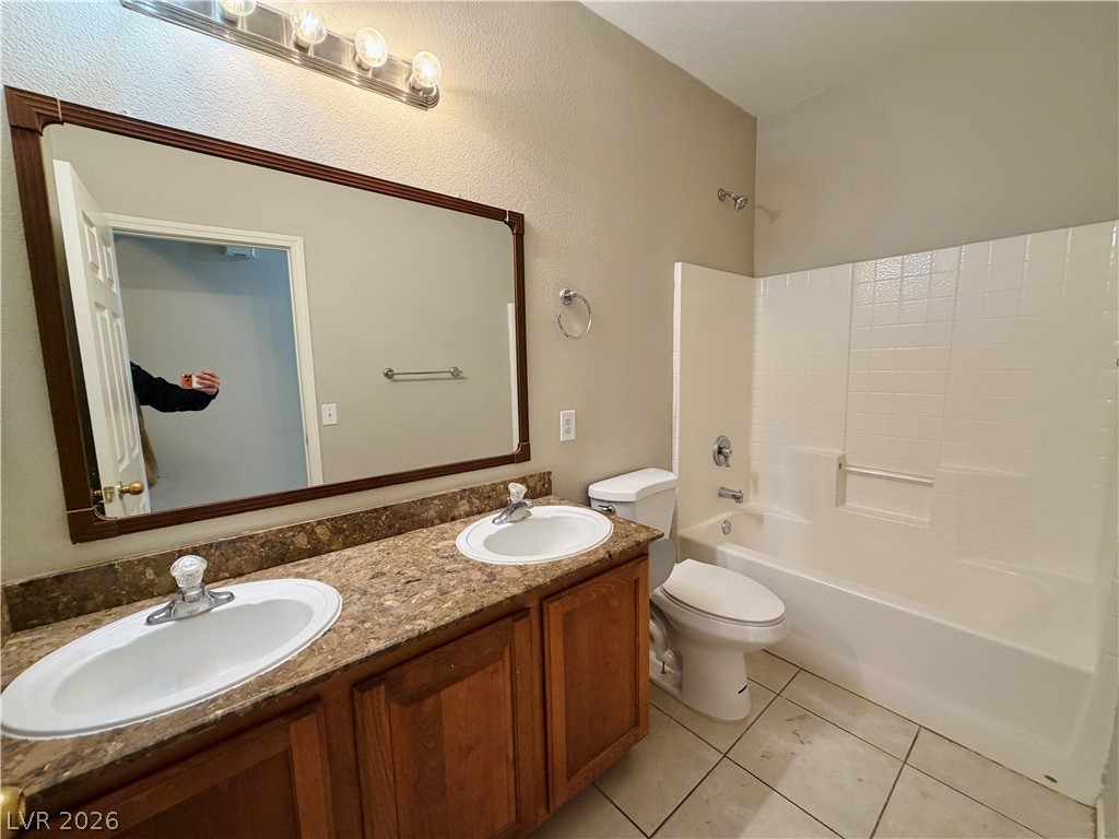 8129 Woodland Prairie Avenue