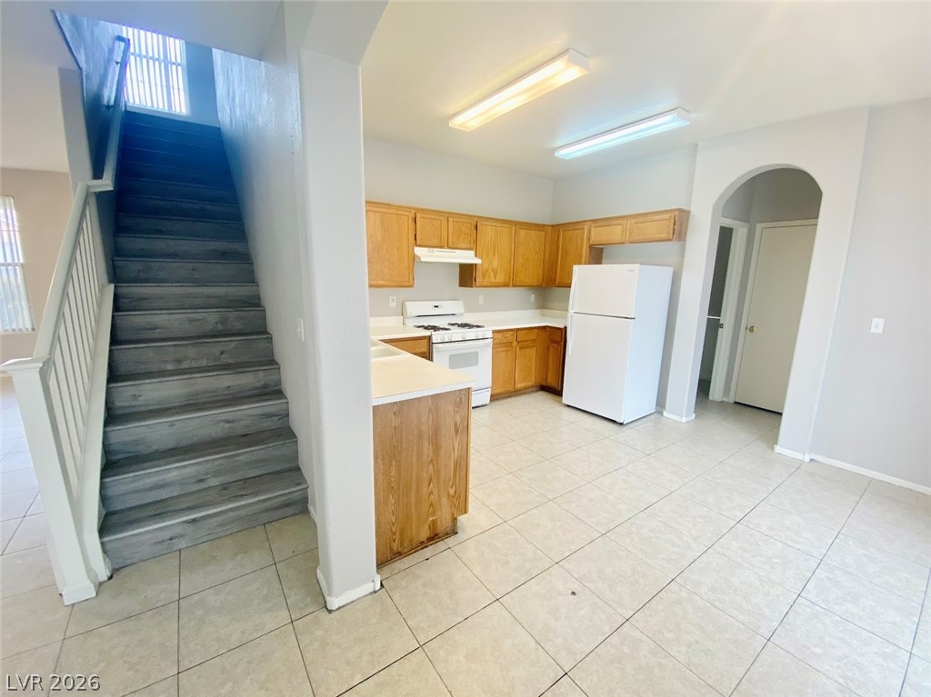 2512 Birds Nest Cactus Court
