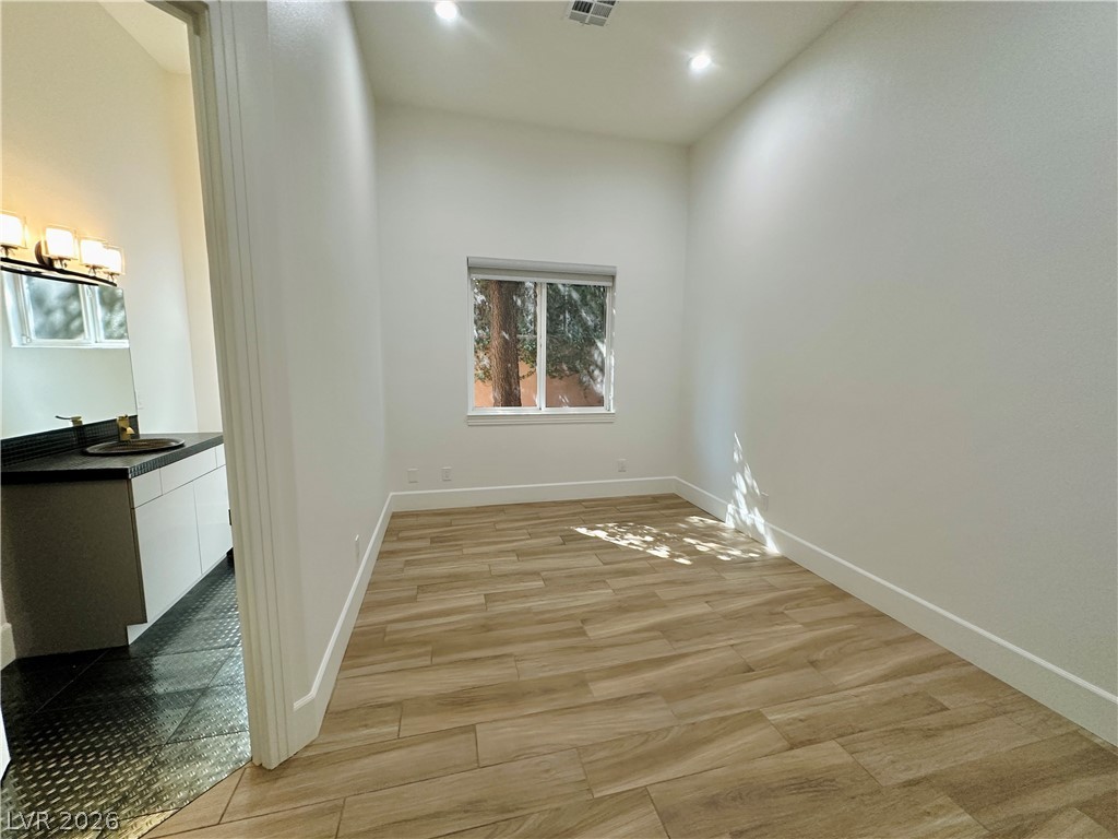 2025 Grouse Street