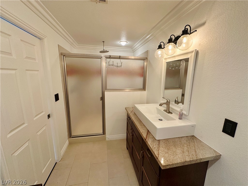 2200 South Fort Apache Road 2251