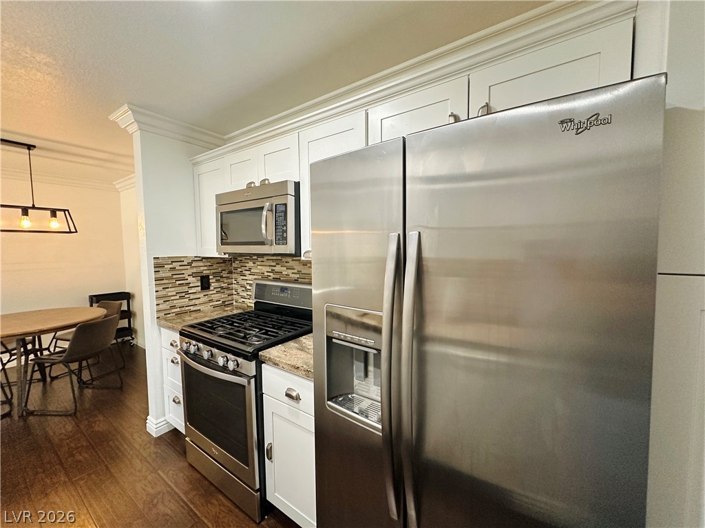 2200 South Fort Apache Road 2251