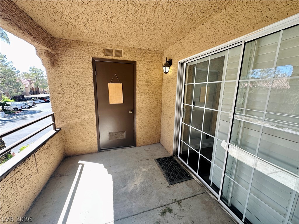 2200 South Fort Apache Road 2251