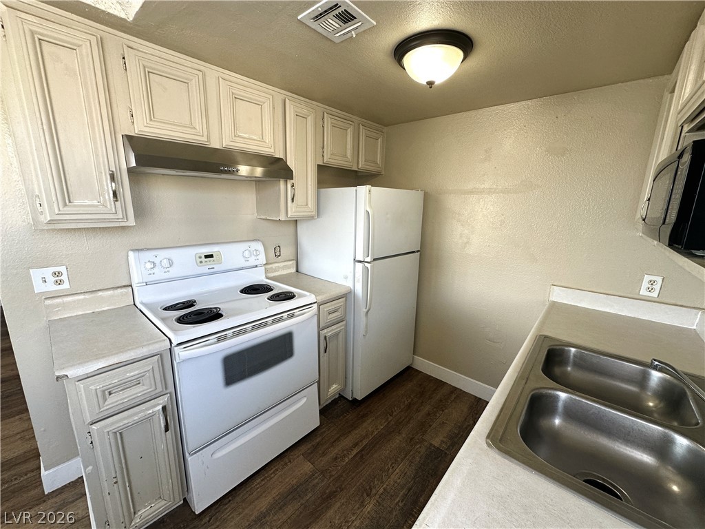 3620 ALA Drive 4