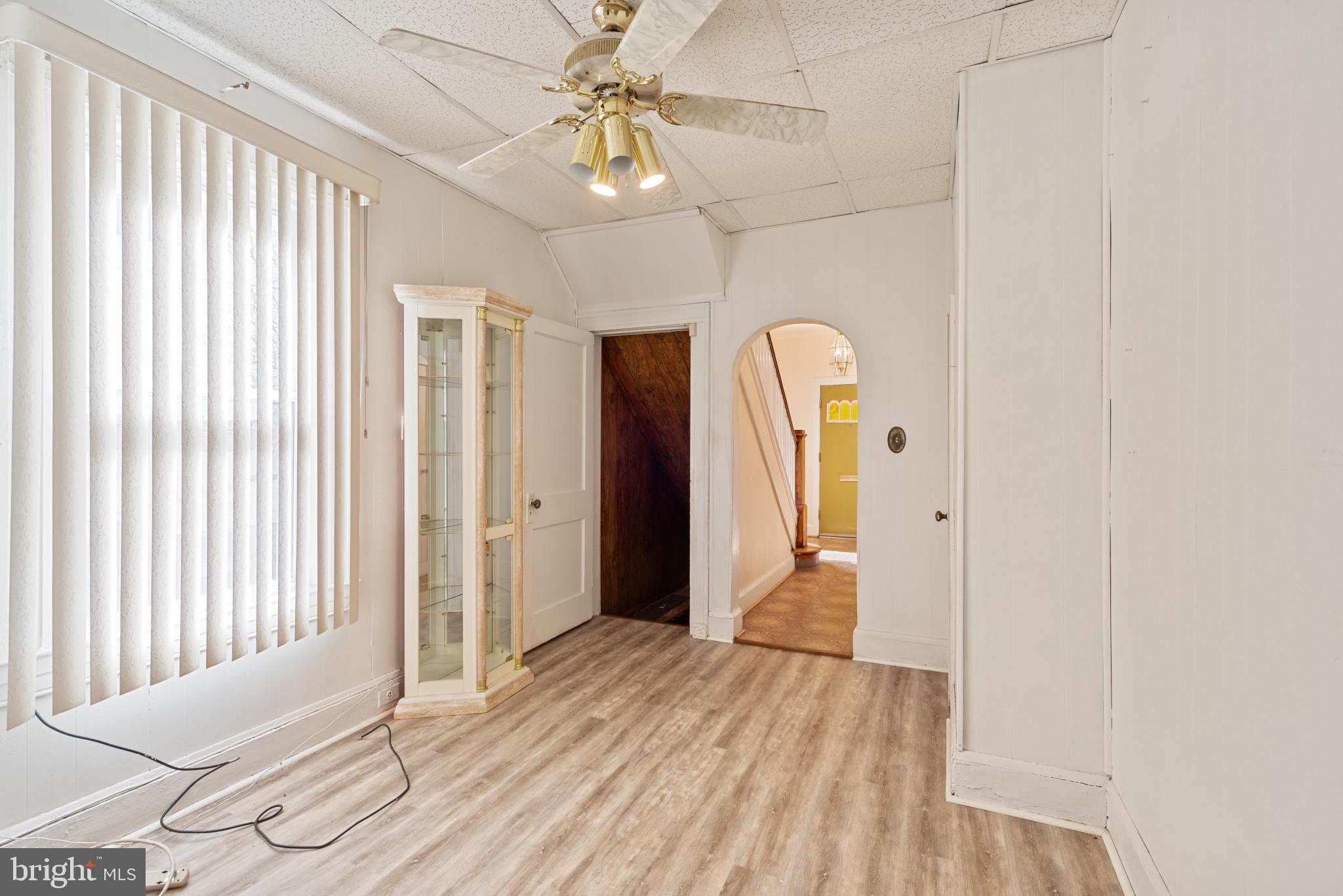 3203 Glen Ave