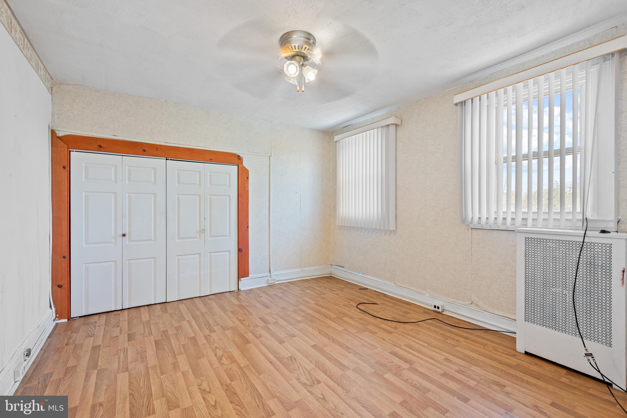 3203 Glen Ave