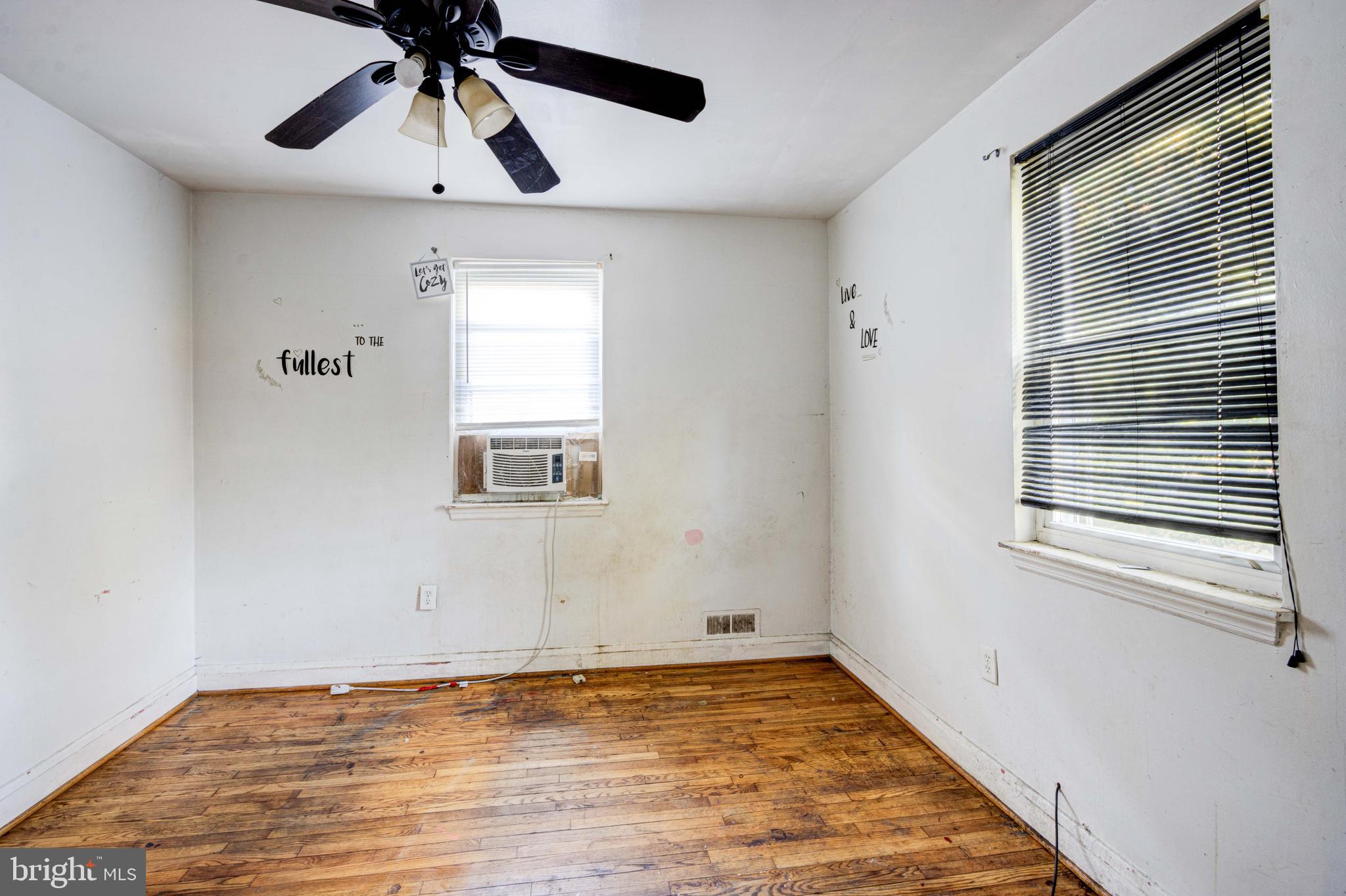 3310 Glen Ave
