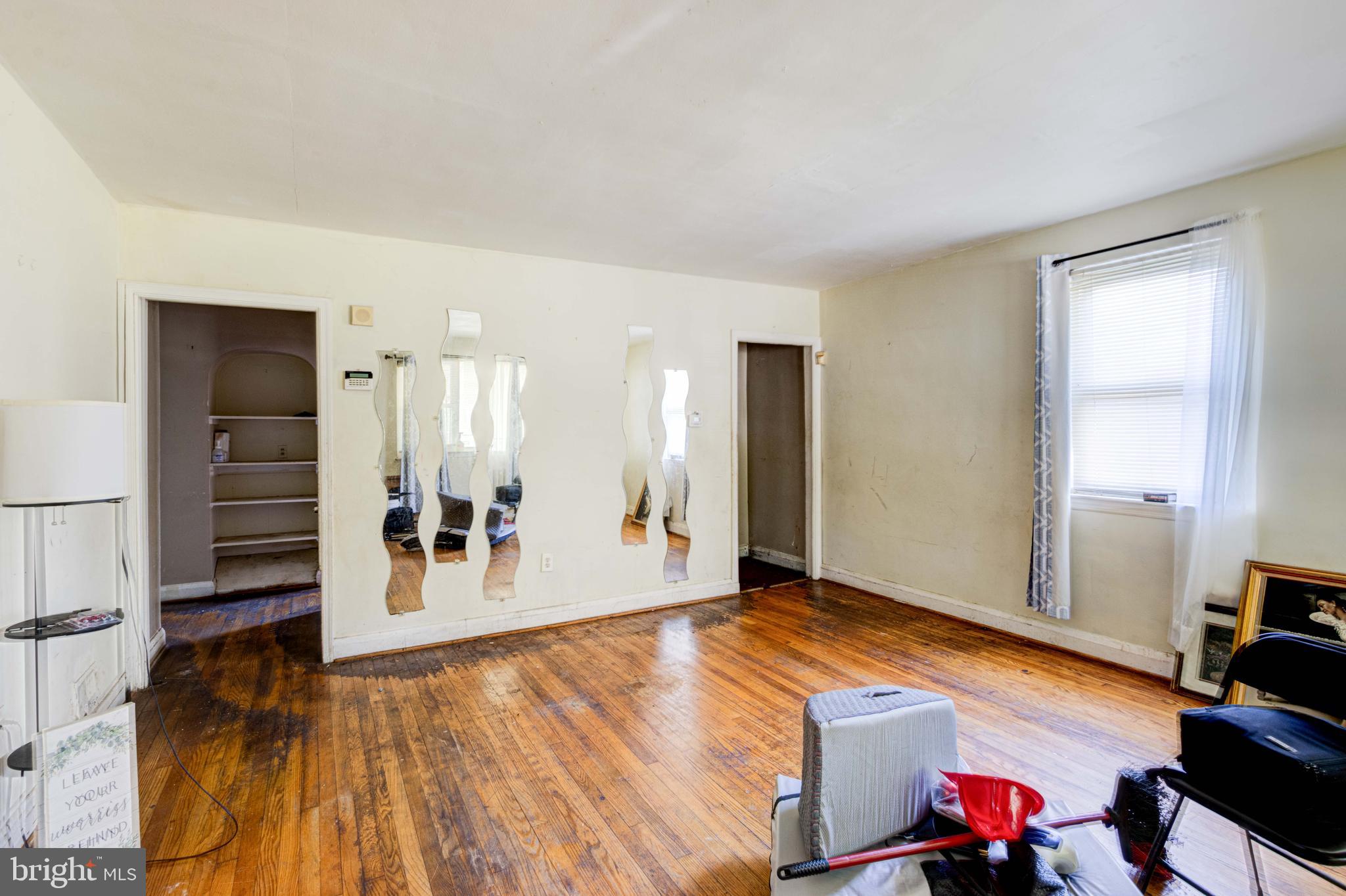3310 Glen Ave