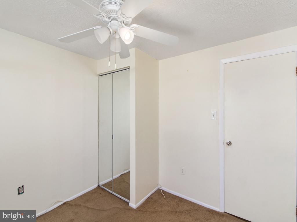 18 Ivy Oak COURT