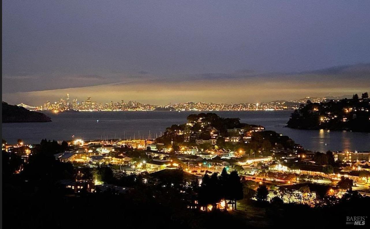 35 Corinthian Ct #31