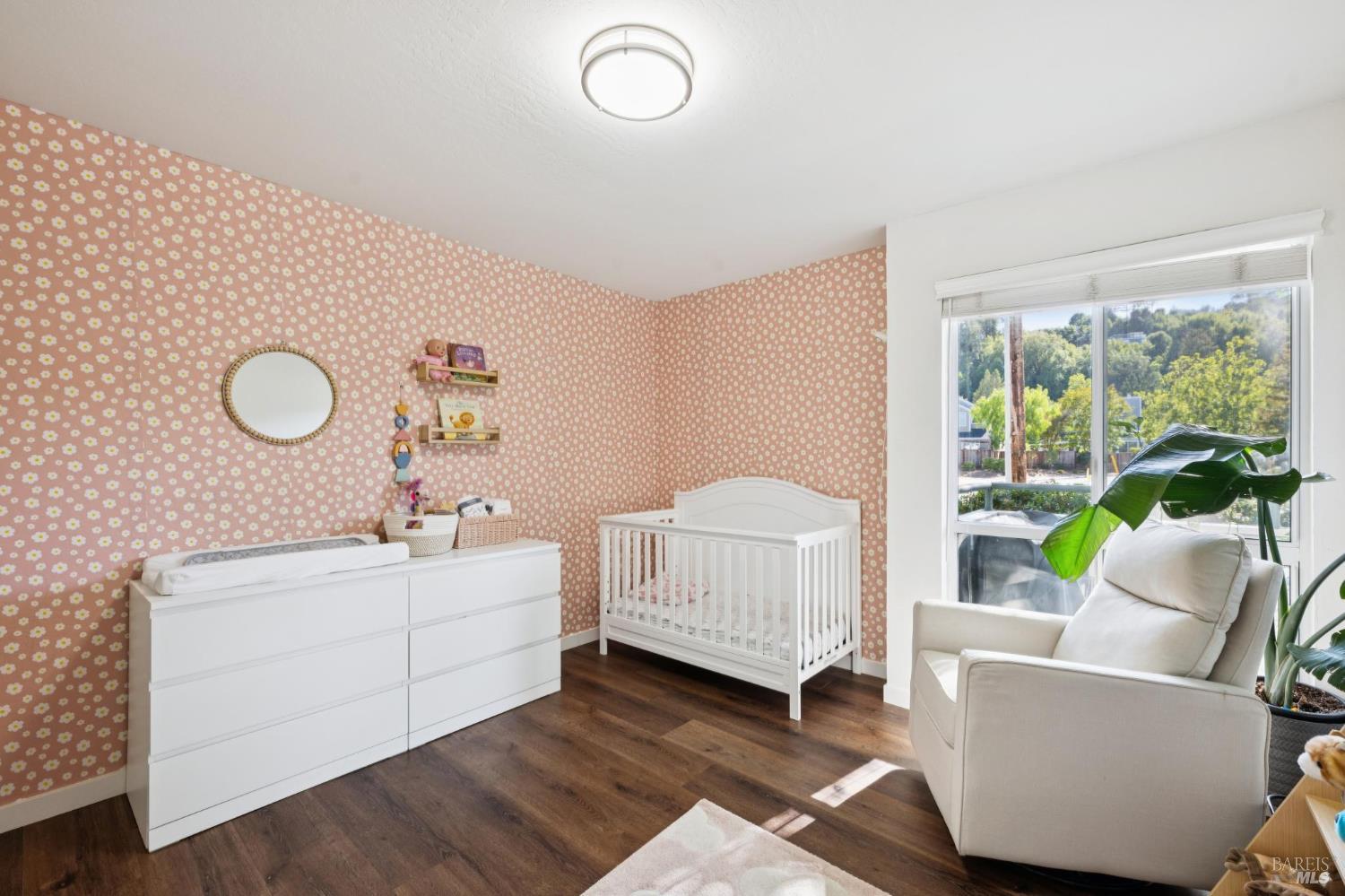 310 Larkspur Plaza Dr
